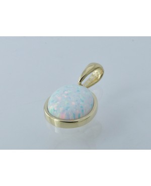 9ct Yellow Gold & Synthetic Opal Pendant